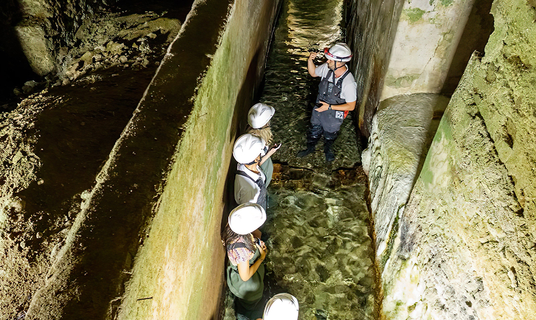 galleria dell’acquedotto Vergine con tecnico Acea Acqua